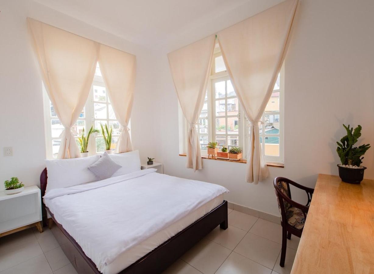 Pines Hotel Đà Lạt Extérieur photo